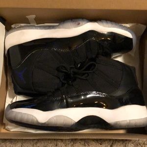 Air Jordan 11 retro BG
